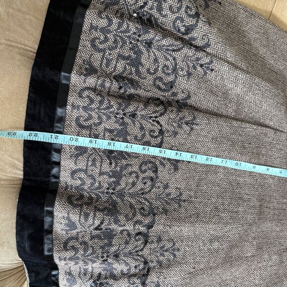 Ann Taylor Loft Petite 6P Wool Blend Herringbone Skirt With Embroidery & Sequin - Picture 9 of 9